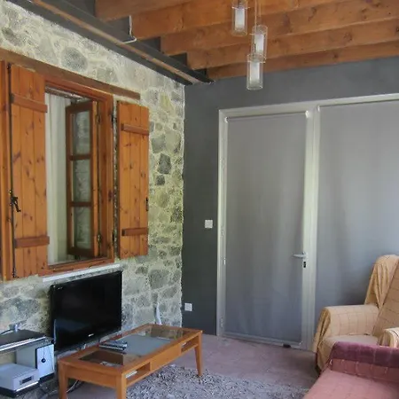 منزل ريفي Ayios Andronikos Agrotourism House كالوبانايوتيس
